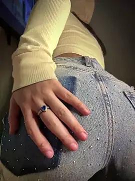 Laura-Khalifa live sex cam