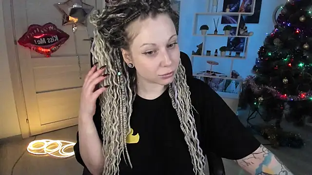 HoneySallyMoore live sex cam