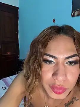 Naomi24herr live sex cam