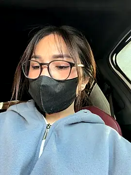 Linh_2004 live sex cam