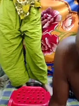 sexylive1100 live sex cam