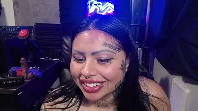 chicanachic13's cam snapshot