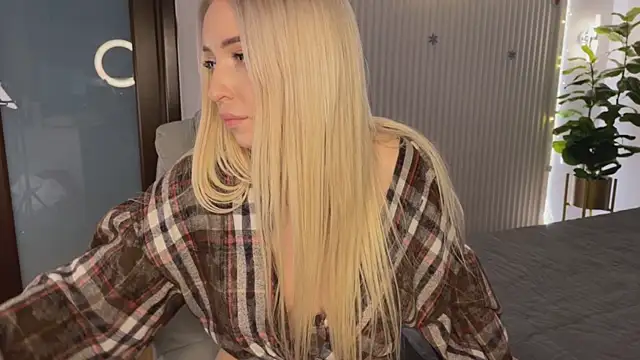 OhMyEmma's cam snapshot