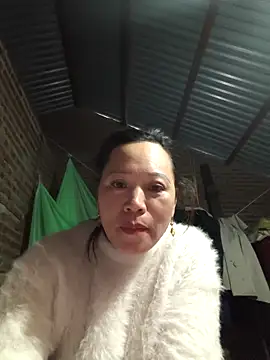 Y-eahi's cam snapshot