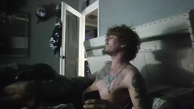 Derrick7799 live sex cam