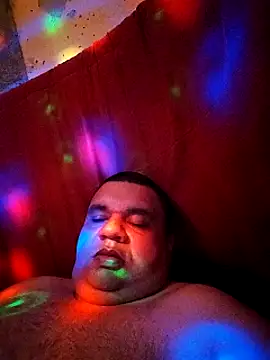 MCDg2025 live sex cam