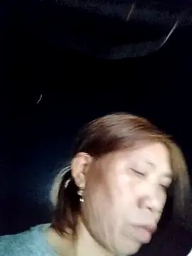 bella-la's cam snapshot