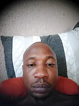 TheeRealShow live sex cam