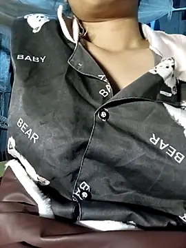 Merrylinh's cam snapshot