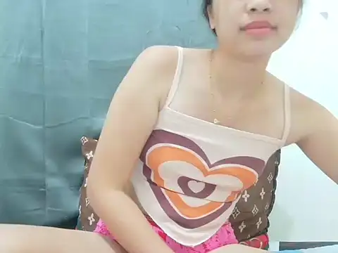 Ursexyasianskinny live sex cam