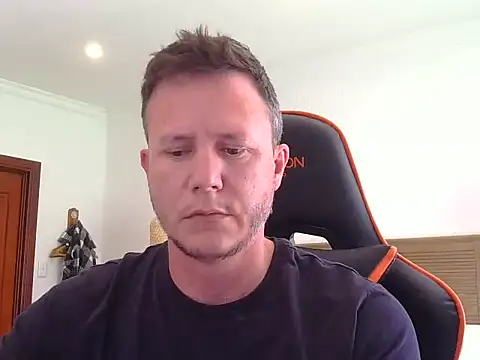 TroyDieselXXX live sex cam