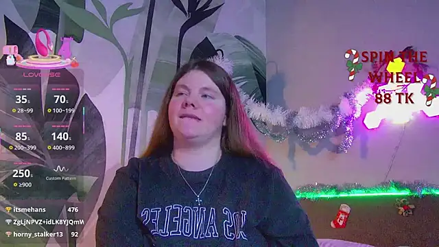 RubyValen live sex cam