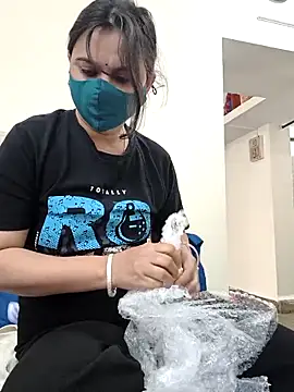 SpicyQueenX69 live sex cam