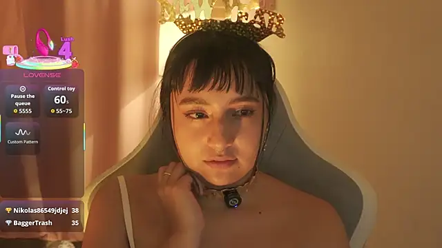 EmmitaGarcia live sex cam