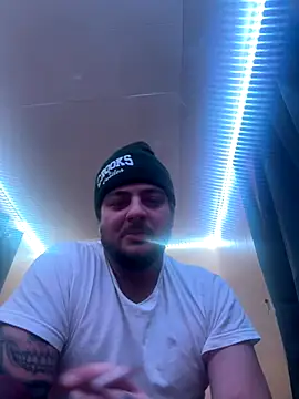 latenightguy live sex cam