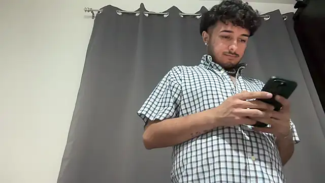 Gorillabutt1414 live sex cam