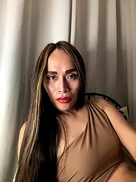 RomanticPearlTS live sex cam