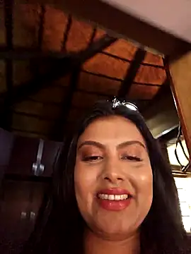 Indian_GlowingMiax live sex cam