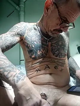 deepstroker42071 live sex cam