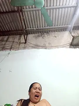 Queen-18200 live sex cam