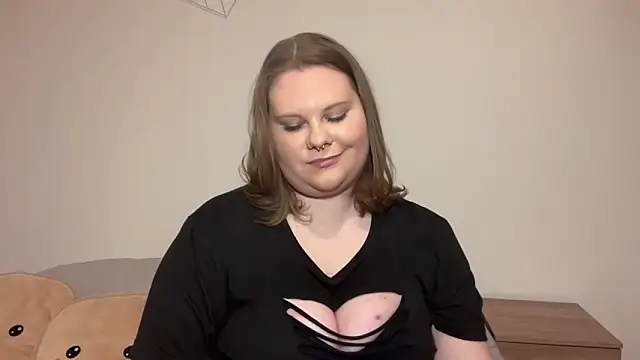 BriannaFlirty live sex cam