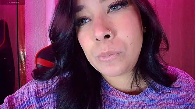 leahtemptation3 live sex cam