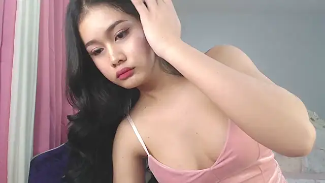 xSexynineDollx live sex cam