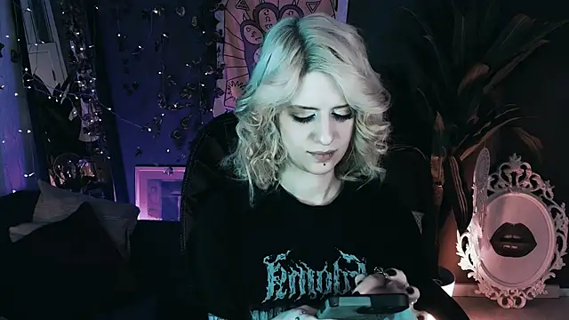 Noah_ElmerX's cam snapshot