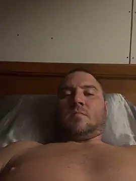 Brando2585 live sex cam