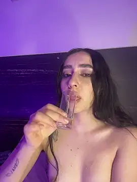 sharlot24's cam snapshot