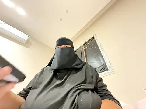 Submissive_Arab live sex cam