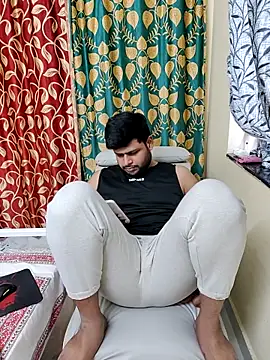 ChillBoyyy live sex cam