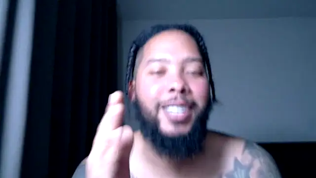 WyattBBC live sex cam