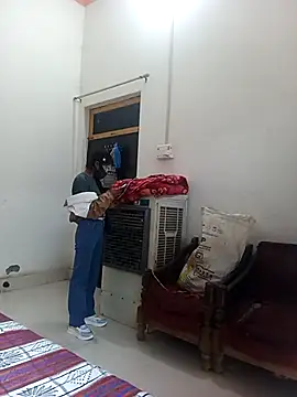 Riya_917 live sex cam