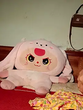 Ella3838 live sex cam