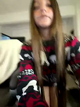 aly_golden_ live sex cam