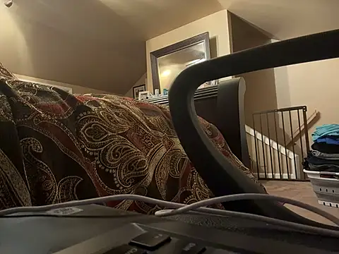 DILFiGuess1 live sex cam