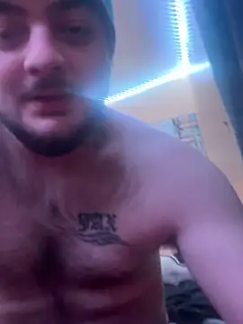 latenightguy live sex cam