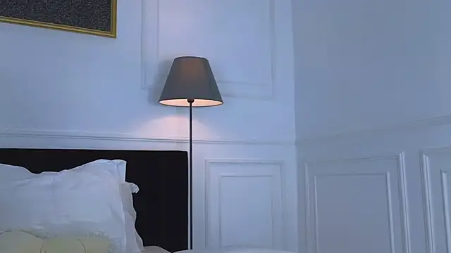 NicoleMarani's cam snapshot