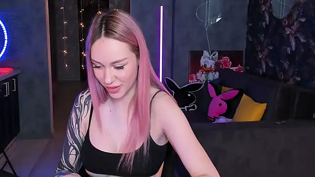 Blckmirrorr's cam snapshot