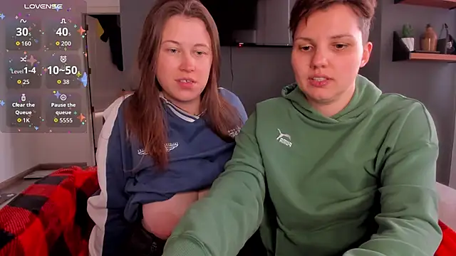 Tenderly_Couple live sex cam