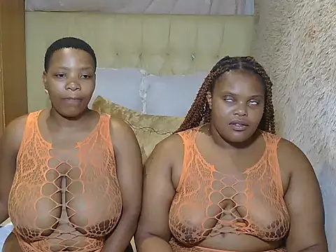 Twin_lovers live sex cam