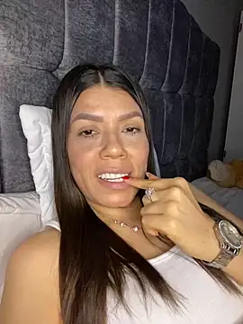 martina_contreras's cam snapshot