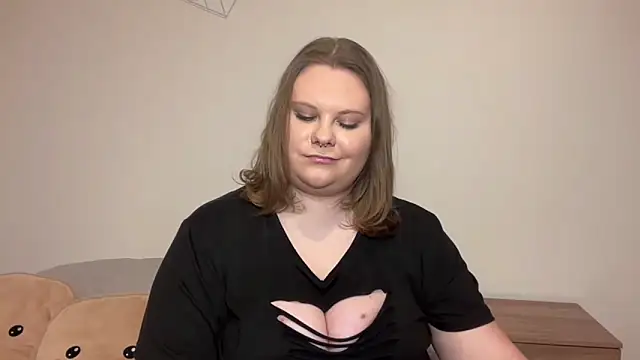 BriannaFlirty's cam snapshot