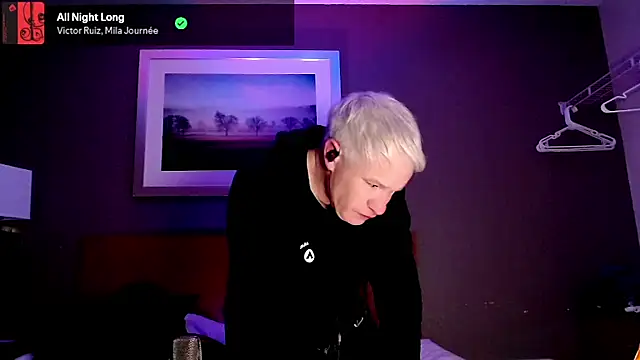 Snarfle82 live sex cam