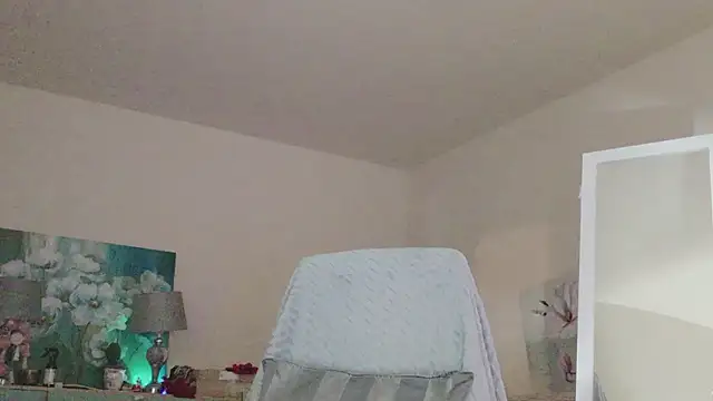 lara_heaven live sex cam