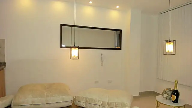 Gabriella_evans_'s cam snapshot