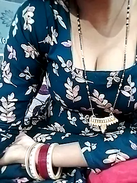 Shivangi-Sinha's cam snapshot