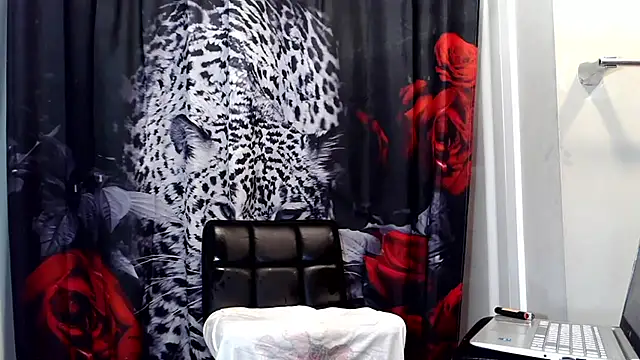 TattedRasta2x0 live sex cam