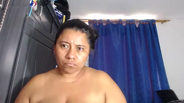 adrixxx38 live sex cam